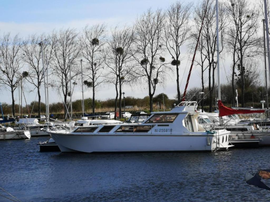 Exceptionnel Bateau Maison Reine Mathilde Ouistreham Exterior foto